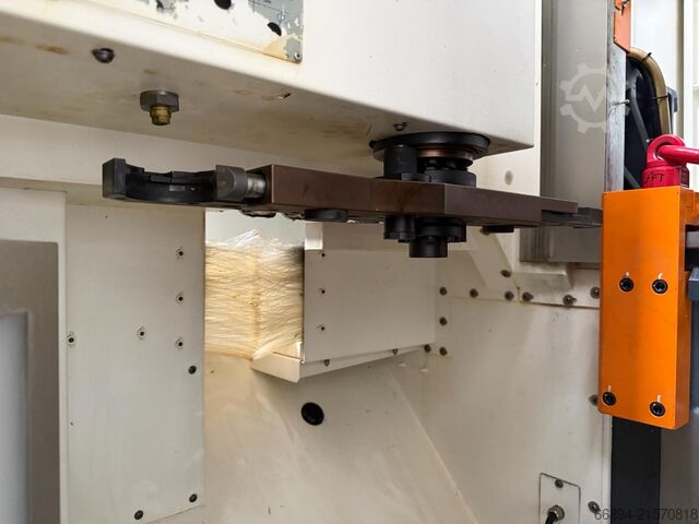 Universal-Bearbeitungszentrum DMG MORI CMX 50 U