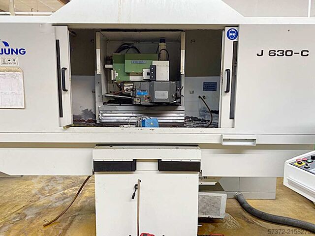 CNC vlakslijpmachine Jung J 630 C