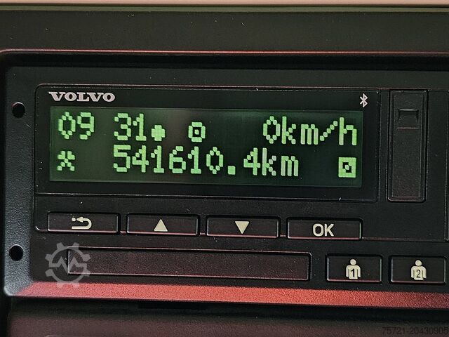 Standard-SZM VOLVO FH 500 6X2 STEERED PTO+HYDR