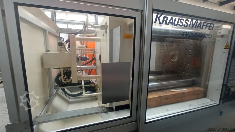 Injection molding machine NUR 16.700h KraussMaffei 200-1400 C1