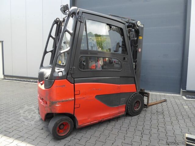 Electric 4-wheel forklift Linde E25HL-01/600