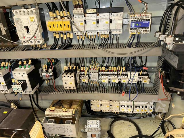 Meerassige machine Euroturn 8/32