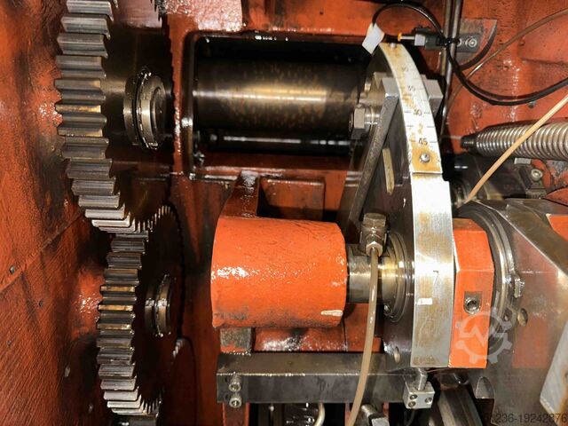 Meerassige machine Euroturn 8/32