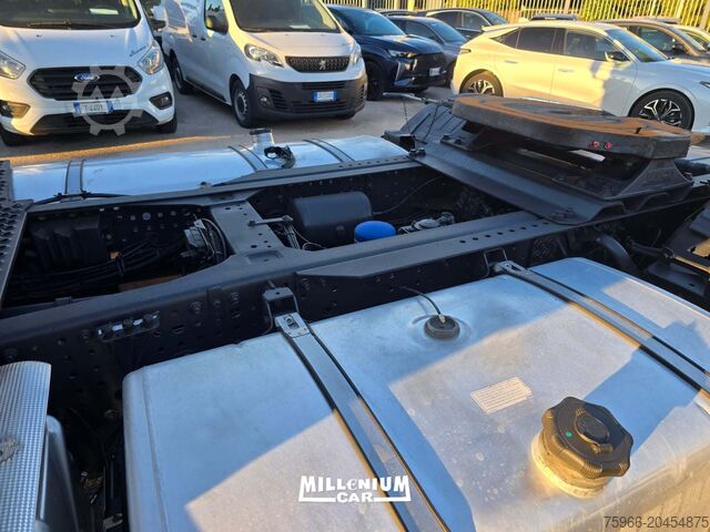 Szabványos közúti nyergesvontató Iveco STRALIS 480 EURO 6 AUT RETARDER