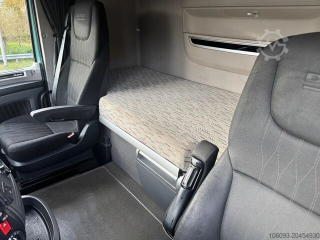 Standard-SZM DAF XF 480 Superspacecab, Smart tacho