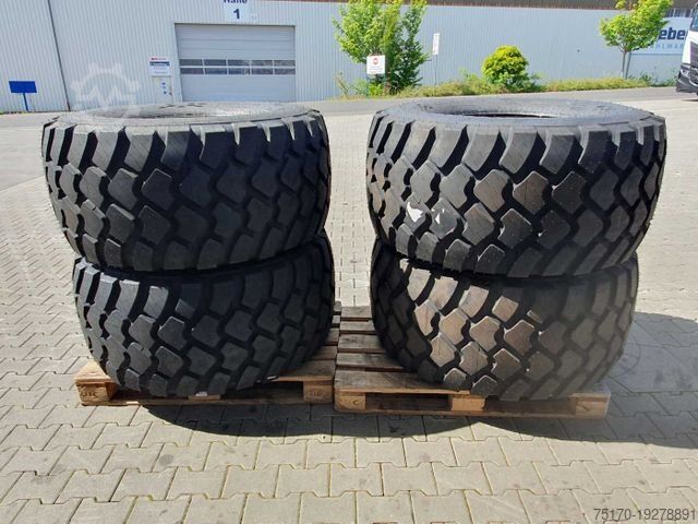 Poljoprivredna mašina MERCEDES-BENZ Radlader Reifen mit Felge / NEU / lagernd