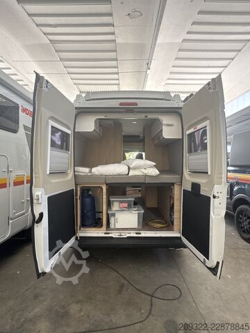Camping-car Fiat Ducato Weinsberg Carabus 2023 | Cambio manuale | Tetto a soffietto