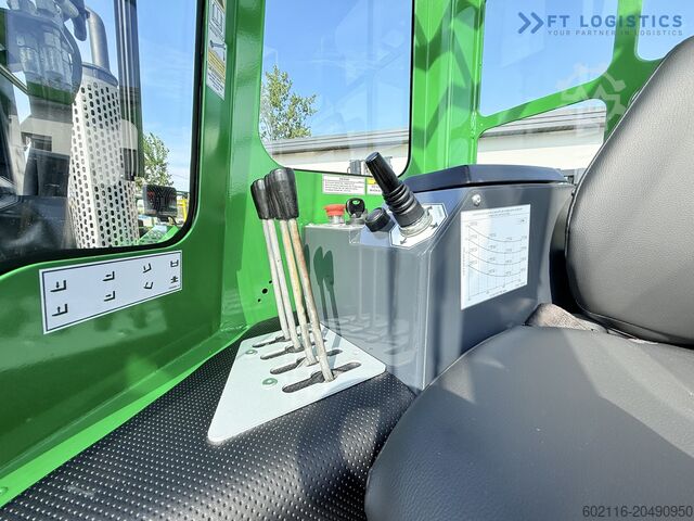 Τετρακατευθυνόμενο περονοφόρο ανυψωτικό όχημα Combilift C2500 TRIPLEX 4900 Width: 1900 mm GAS