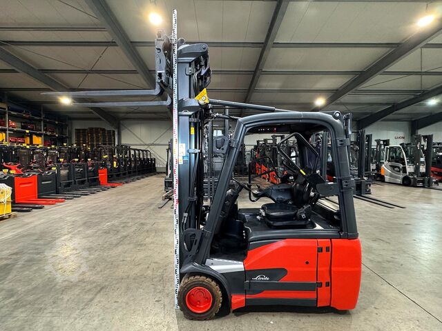 06/2023 Batteri S + UVV 07/27 Sideskærm. Linde E 18