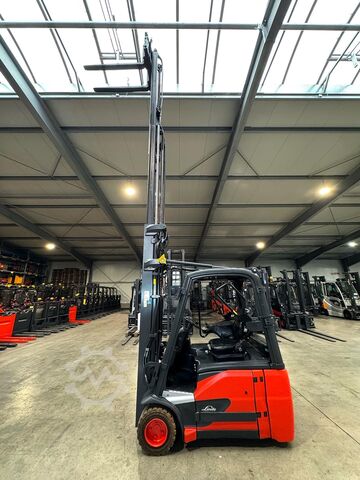 06/2023 Batteri S + UVV 07/27 Sideskærm. Linde E 18