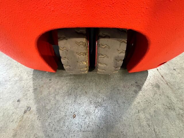 06/2023 Batteri S + UVV 07/27 Sideskærm. Linde E 18