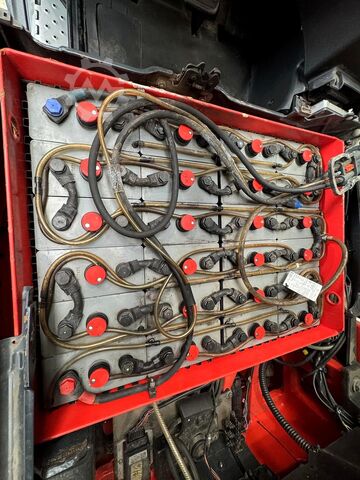 3.+4.V Sidoförskjutning Elektrisk 7 399 h Linde E 20PH