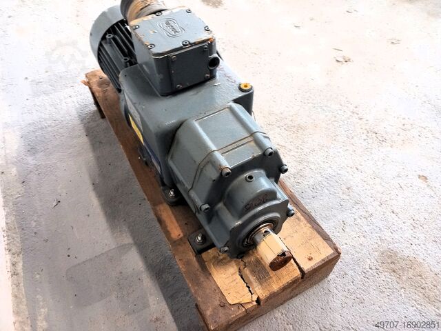 Getriebemotor mit bremse PIV Drives FKSD 712 B3 1,5kw 0-28r/min