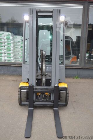 Chariot élévateur Jungheinrich EFG 320  Batterie Bj2023  TOP