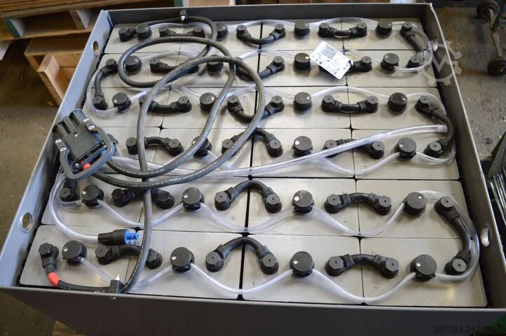 Chariot élévateur Jungheinrich EFG 320  Batterie Bj2023  TOP