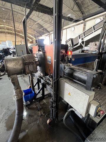 Extrudeuse EREMA RM 120 TVE