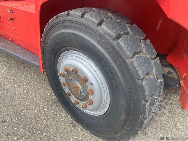 Empilhadeira Kalmar DCG160-12