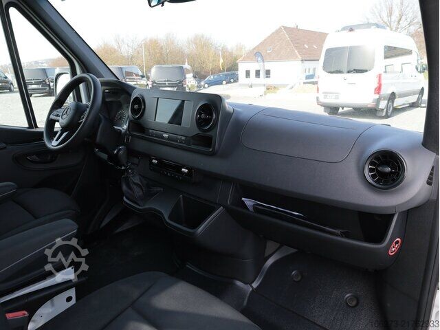 Van Mercedes-Benz Sprinter 317 CDI Kombi,Rollstuhllift,8Sitze