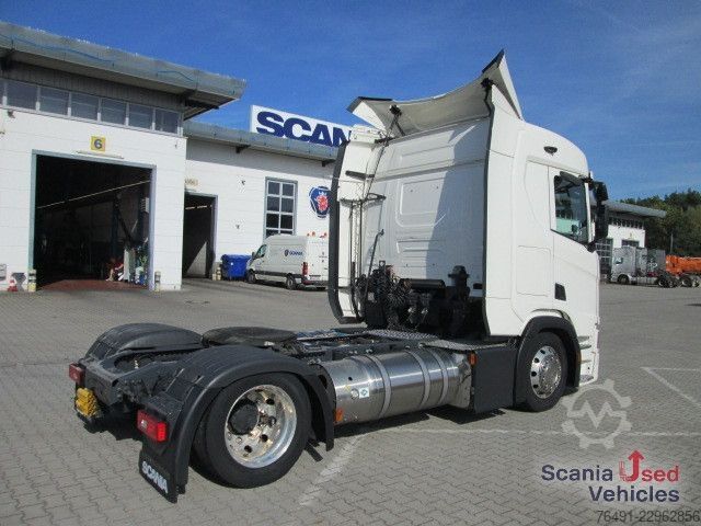 Standardowy ciągnik siodłowy Scania R 410 A4x2EB