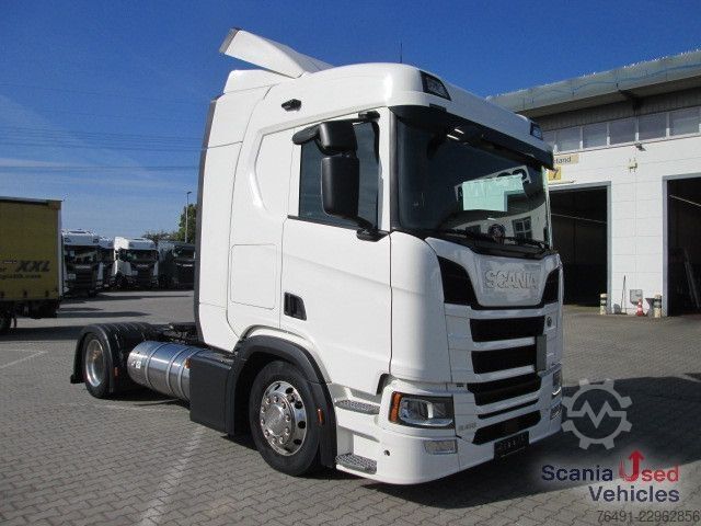 Standardowy ciągnik siodłowy Scania R 410 A4x2EB