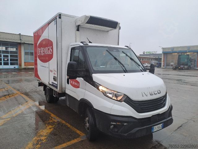 Camion à usage spécial IVECO LEGGERI 35C16