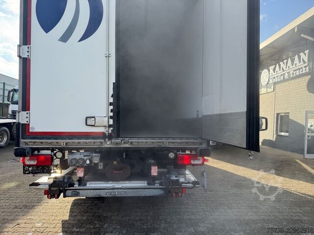Refrigerated truck DAF XF480  6x2 Kühlkoffer Thermoking LBW TOP