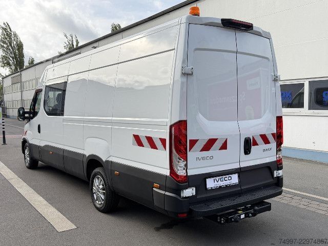 Bestelwagen IVECO 35S16A8CRV 6-Sitzer / LED / AHK / NAVI / ACC