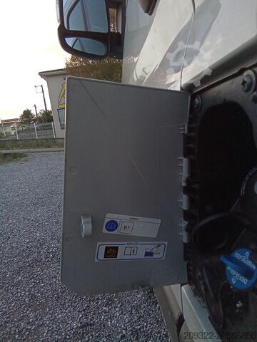 Caravan/camper Fiat Weinsberg Carabus 600 K | 4 Posti Letto | Completamente Attrezzato