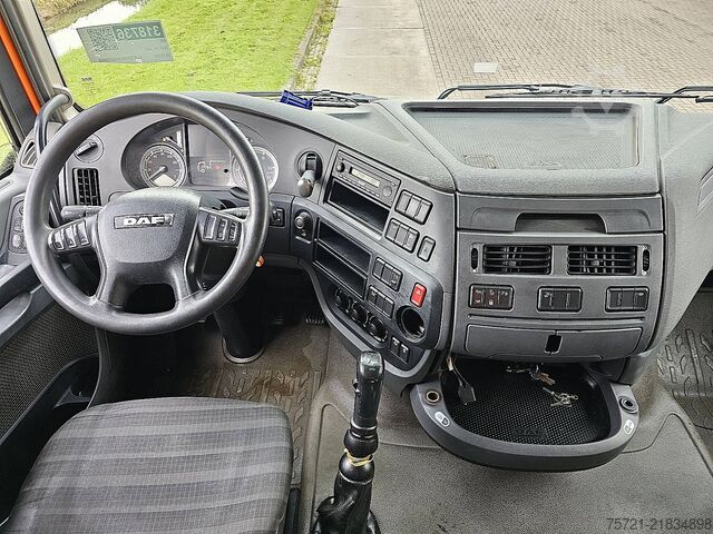 Standard-SZM DAF XF 440 SPACECAB MANUAL