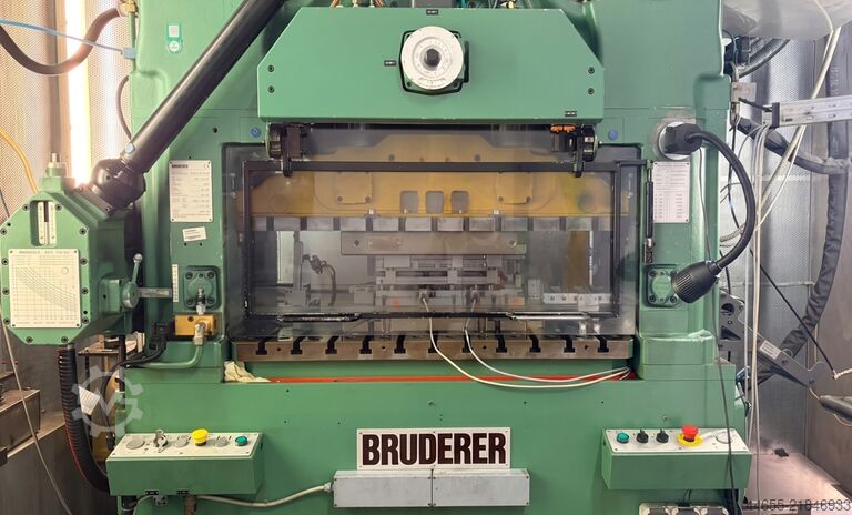 Impianto completo di punzonatura di precisione BRUDERER BSTA 500-110B