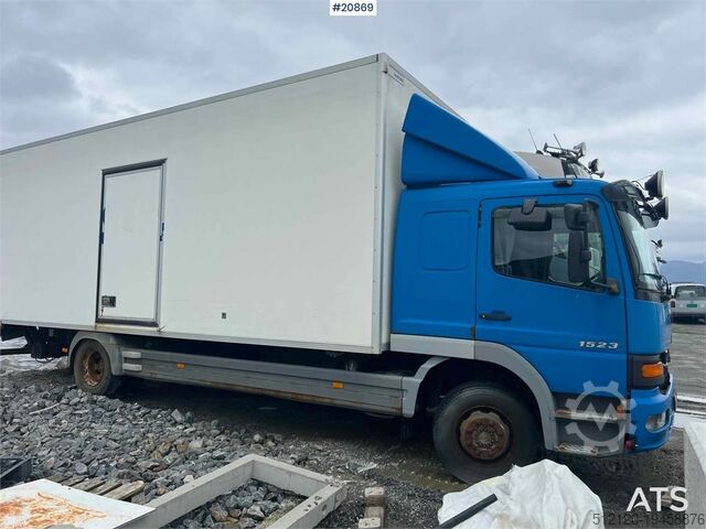 Box body Mercedes-Benz 1523