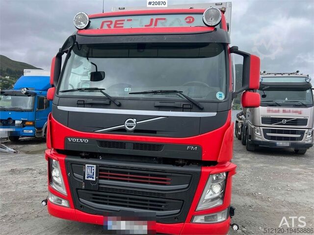 Maleta Volvo Fm 330 4x2 Cabinet van w/ full side opening