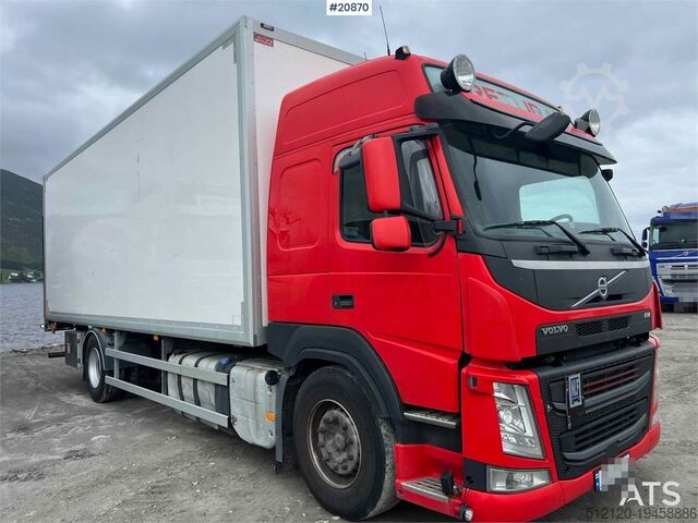 Maleta Volvo Fm 330 4x2 Cabinet van w/ full side opening
