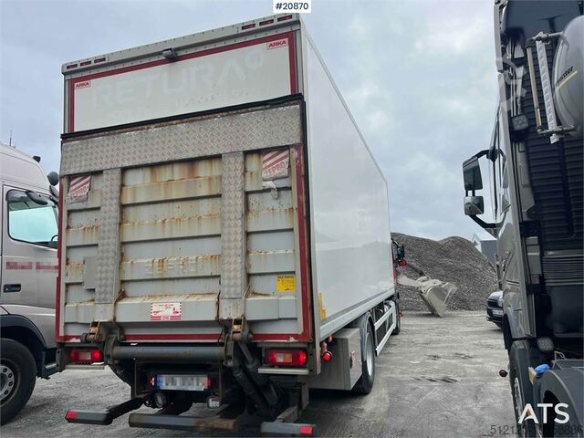 Maleta Volvo Fm 330 4x2 Cabinet van w/ full side opening