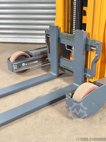 Reachtruck Jungheinrich ETV 216 - Service Neu - 9,02m - Batterie 90%