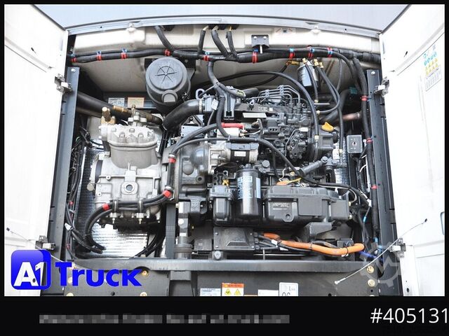 Félpótkocsi KOEGEL ThermoKing A400, Doppelstock, Blumenbreit