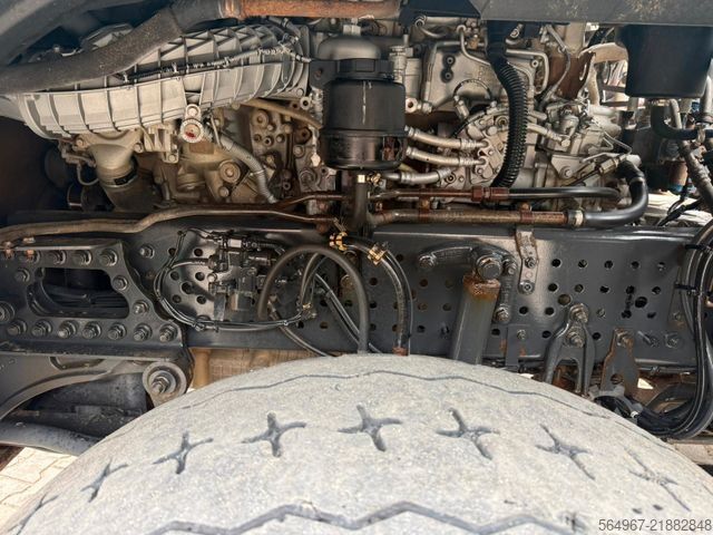 Standart çekici ünitesi MERCEDES-BENZ 1848 Arocs SZM 4x4 HAD Alufelgen + Kippaulieger