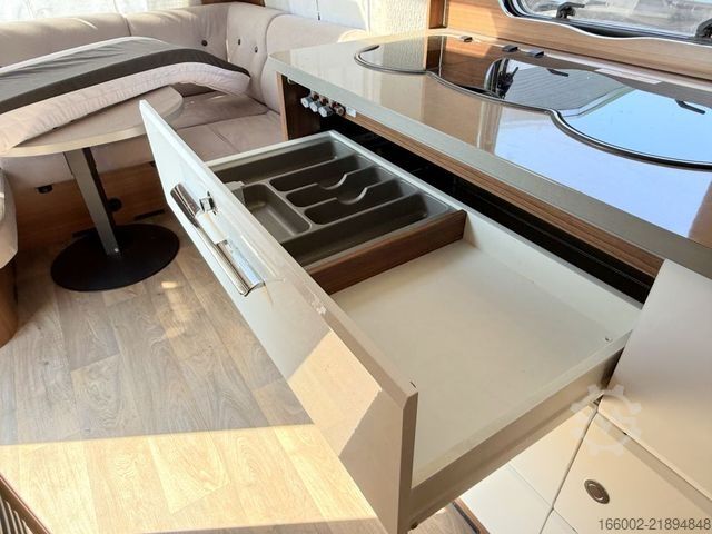 Caravane HYMER/ERIBA Exciting 530 2000 kg Mover Alko Mammut auto