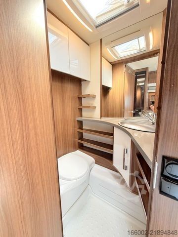 Caravane HYMER/ERIBA Exciting 530 2000 kg Mover Alko Mammut auto