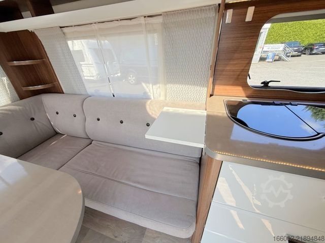 Caravane HYMER/ERIBA Exciting 530 2000 kg Mover Alko Mammut auto