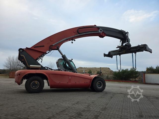 Empileur de conteneurs  Liebeherr LRS V 645 Reachstacker/ Contlader