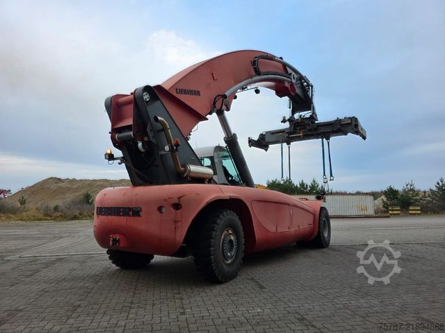 Empileur de conteneurs  Liebeherr LRS V 645 Reachstacker/ Contlader