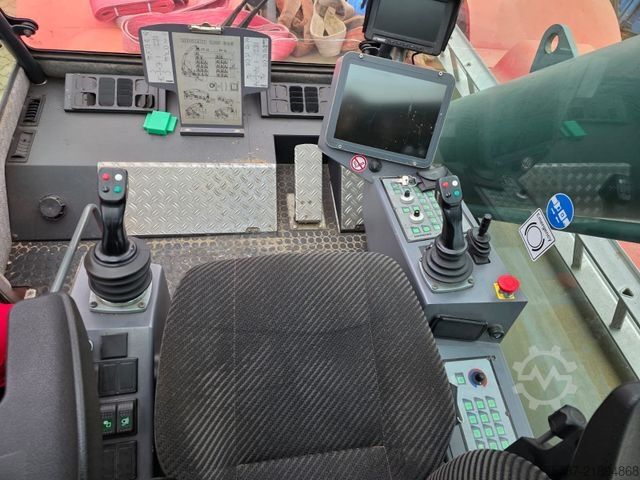 Empileur de conteneurs  Liebeherr LRS V 645 Reachstacker/ Contlader