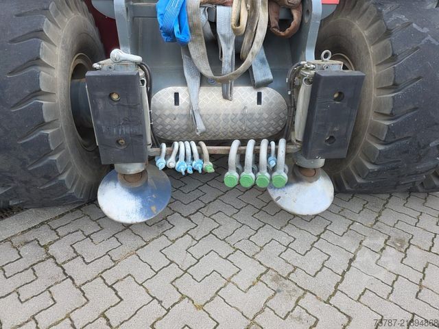 Empileur de conteneurs  Liebeherr LRS V 645 Reachstacker/ Contlader