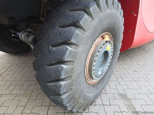 Empileur de conteneurs  Liebeherr LRS V 645 Reachstacker/ Contlader
