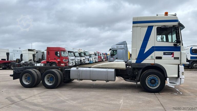 Fahrgestell mit Fahrerhaus DAF XF 95.430 (EURO 3 / 10 TYRES / 6X2 / MANUAL GEA...