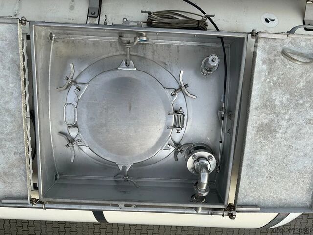 Cisterna za hranu Van Hool FOOD / 39.000L / 3-COMP / INOX / NL-trailer