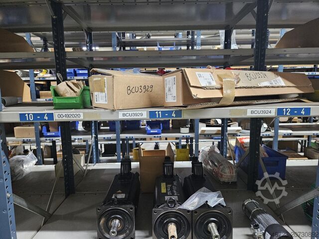 Assorted lot of engines and spare parts