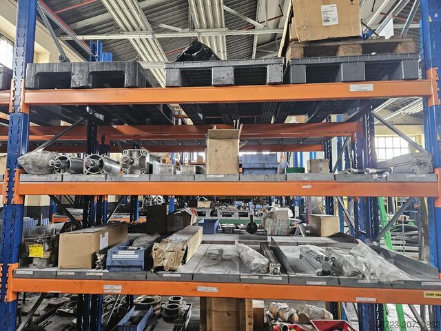 Assorted lot of engines and spare parts