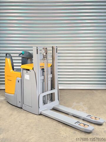 Hochhubwagen-Mitfahrer Jungheinrich ERD 220 - Service Neu - Batterie 82% - 2,01m Hub -2t